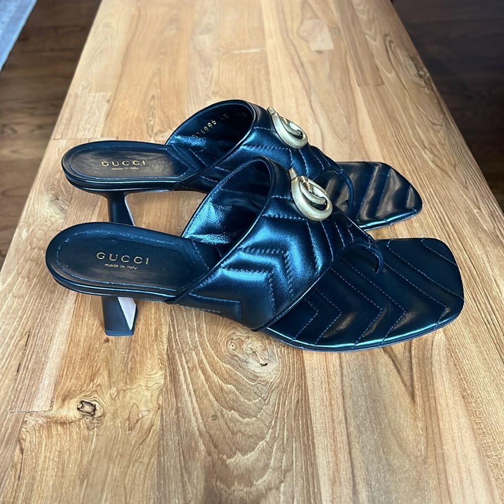 Black quilted thong sandals from Gucci size 40 NEW without the box - Picture 9 of 11
